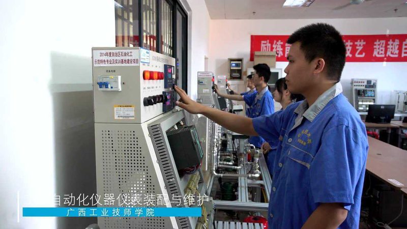 DN100电磁流量计：揭秘其价格构成与选购要点**