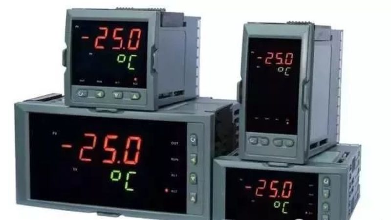 在选型过程中，关注以下关键参数至关重要：